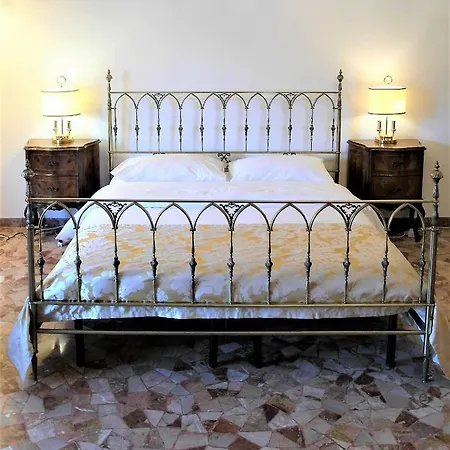 Noble House Grand Canal Guest house Venice